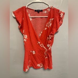 One Clothing Vibrant Pink Floral Wrap Short Sleeve Blouse Size Small